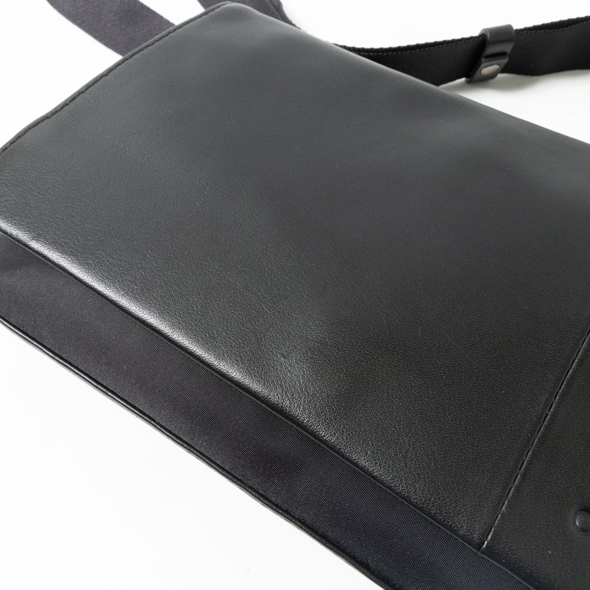 CK Calvin Klein カルバンクライン ショルダーバッグ クラッチバッグ ブラック 黒 2way マグネット開閉 ブランドロゴ シンプル かばん 鞄_画像10