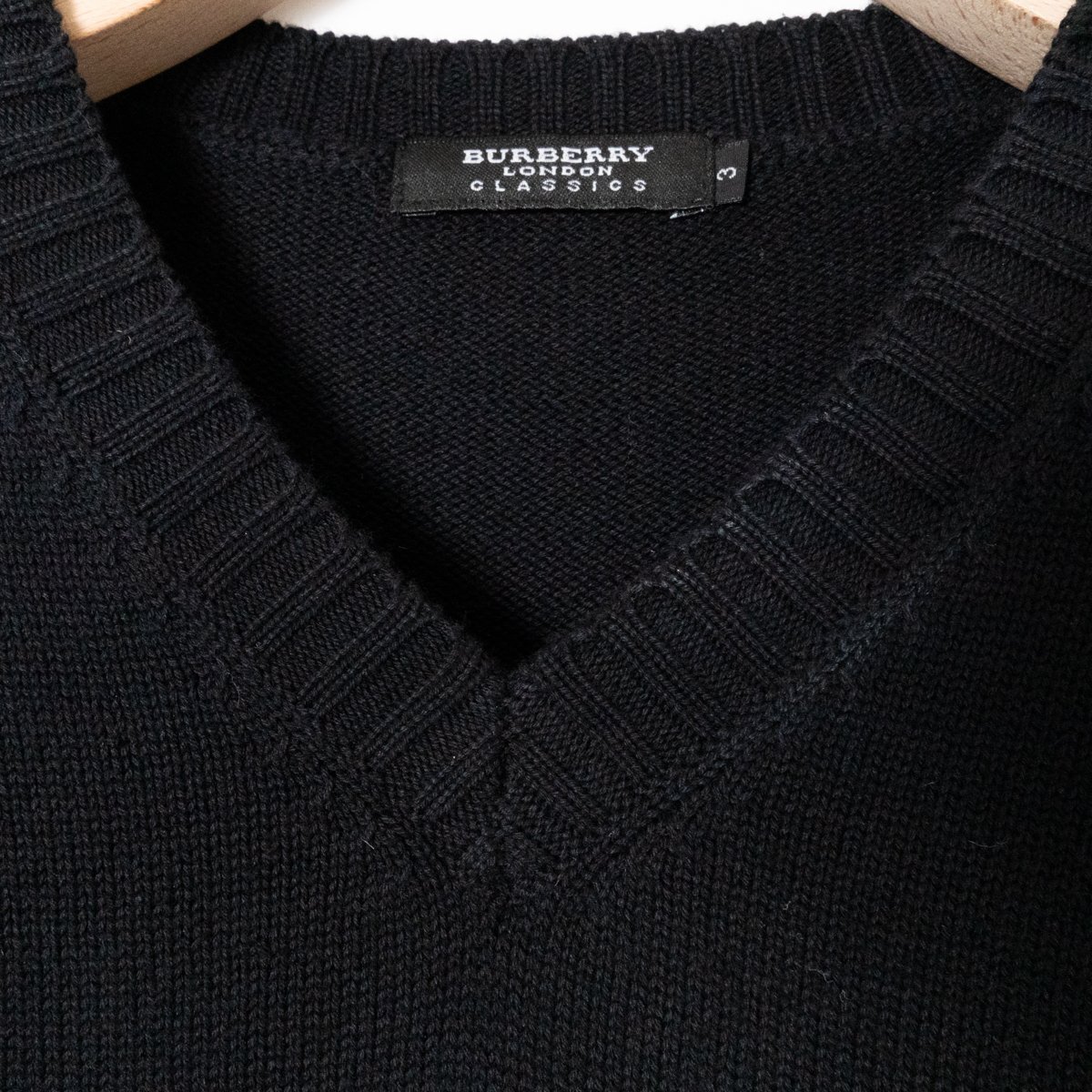 メール便◯ BURBERRY LONDON CLASSICS バーバリーロンドンクラシックス Vネック ニット ベスト 3 コットン100％ ブラック メンズ トップス_画像5