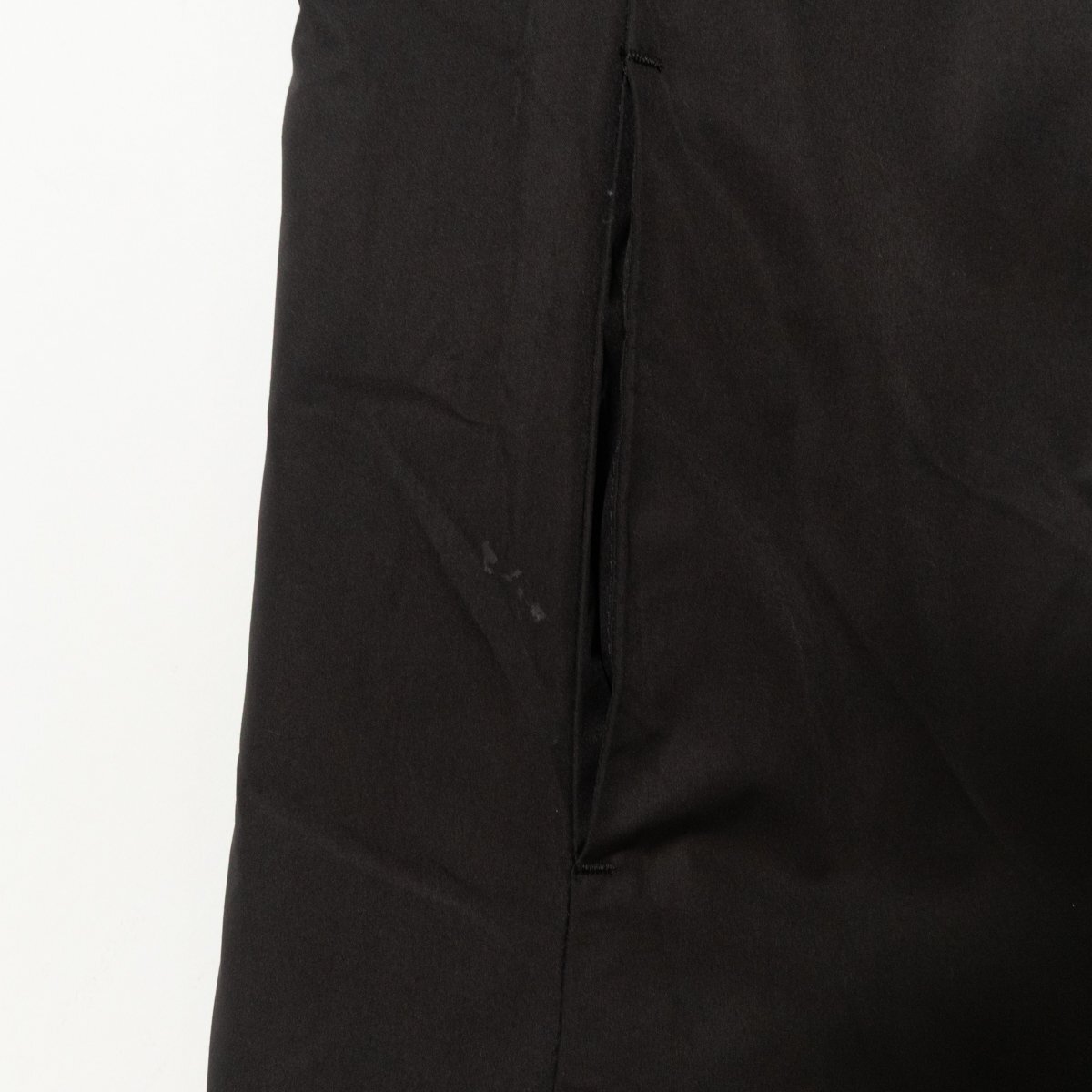 LACOSTE ラコステ リバーシブルダウンベスト グレー ブラック 36 S レディース 毛 ポリ ダウン フェザー 防寒 スポーティ 重ね着 ロゴ刺繍_画像8