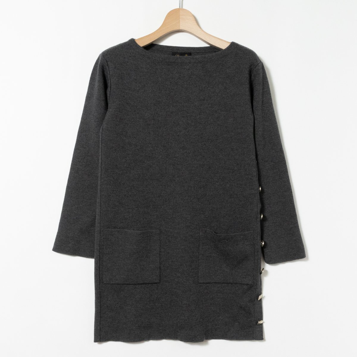 Drawer ドゥロワー レディース 七分袖 ニットワンピース ボートネック ミラノリブ チュニック ダークグレー サイズ1 サイドボタン 毛100％_画像1