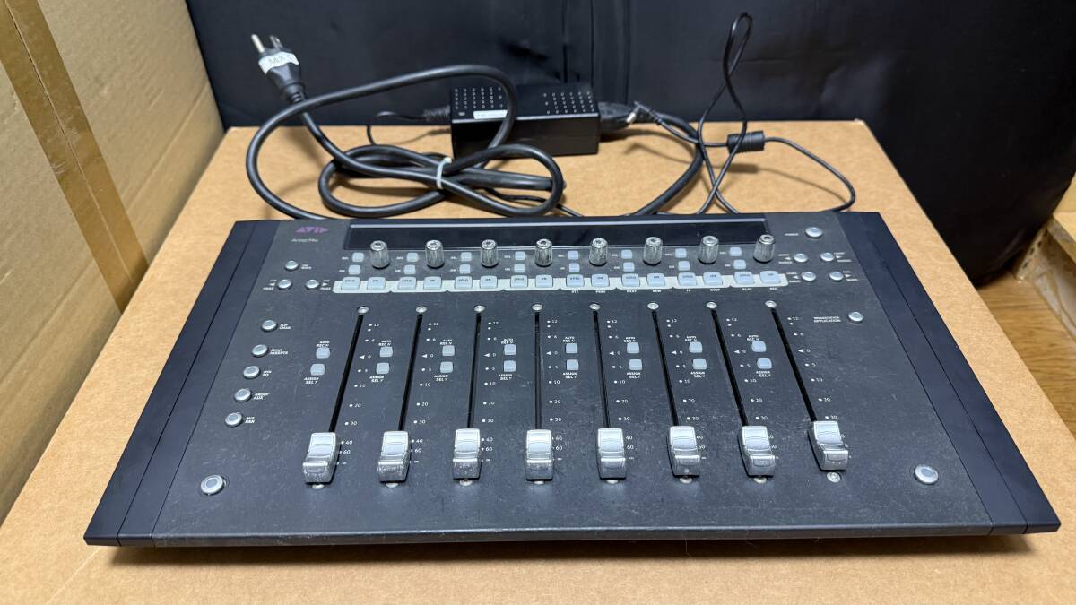 ■■ AVID Artist Mix ■DAWコントローラー■コントロールサーフェス・フィジカルコントローラー■ 送料無料！_画像6