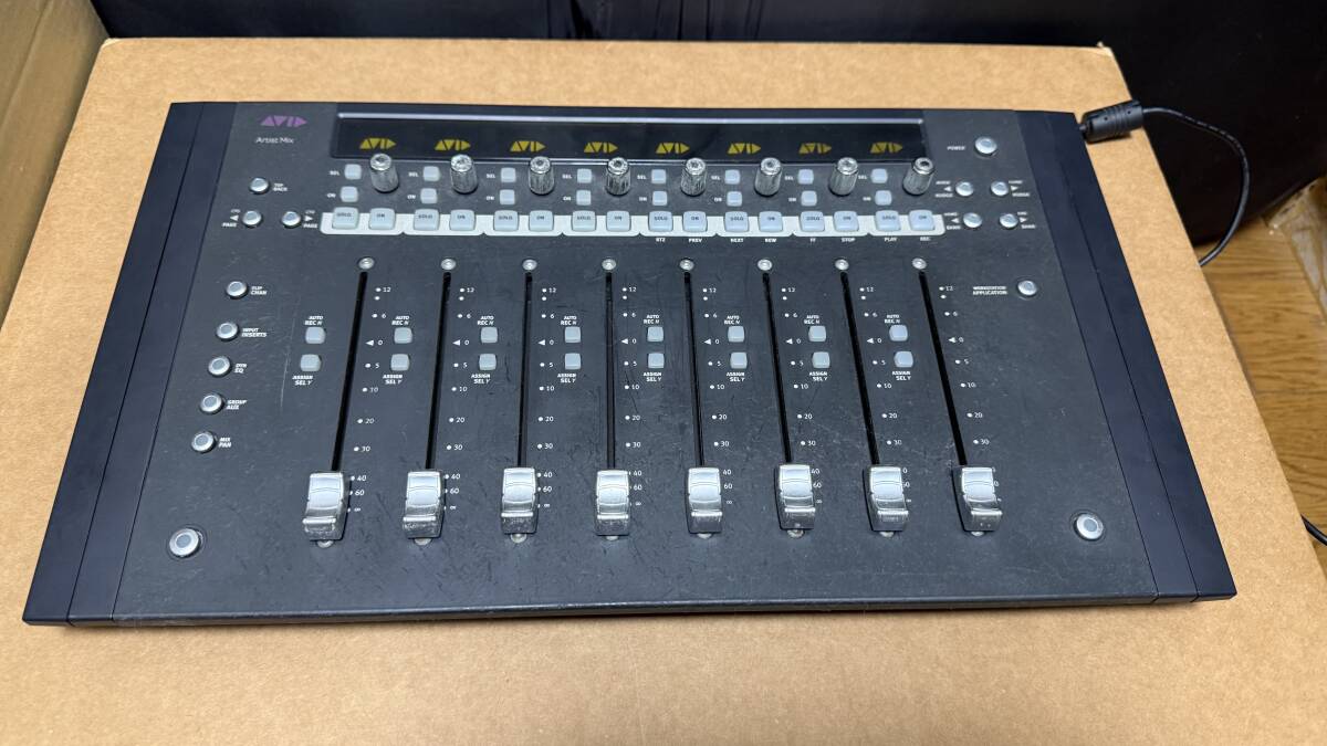 ■■ AVID Artist Mix ■DAWコントローラー■コントロールサーフェス・フィジカルコントローラー■ 送料無料！_画像9