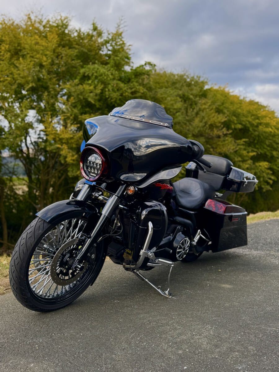 ハーレーダビッドソン　ツーリング　ストリートグライド　バガーカスタム　車検ほぼ2年付　年式平成20年4月　排気量1580cc 6速ミッション_画像2