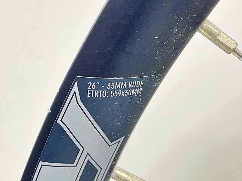 ATOMLAB/REVERSE COMPONENTS BLACKONE リアホイールのみ シングル シングルスピード DISC クリンチャー アルミ_画像3