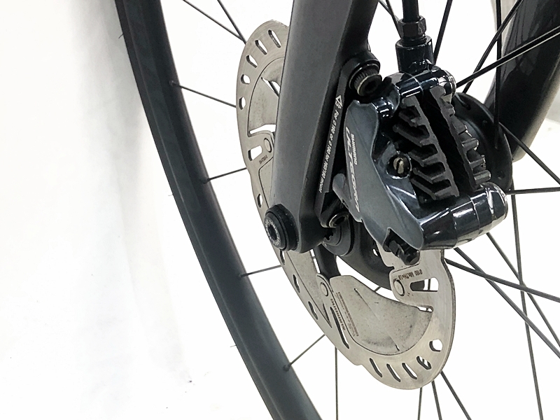 ●美品 トレック TREK エモンダ EMONDA SL 6 DISC ULTEGRA 油圧DISC 2021-22年 カーボンロードバイク 52サイズ リチウムグレー_画像6