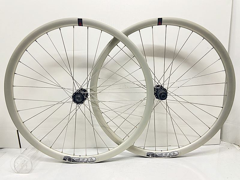 シマノ/ベロシティ SHIMANO/VELOCITY RS470 Hub/AERO Rim ホイールセット シマノフリー 11速 DISC チューブレスレディ アルミ_画像1