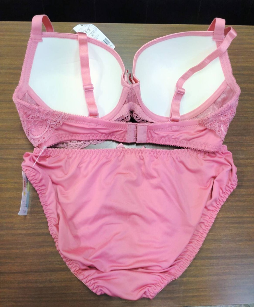  бюстгальтер шорты комплект E75 L розовый 