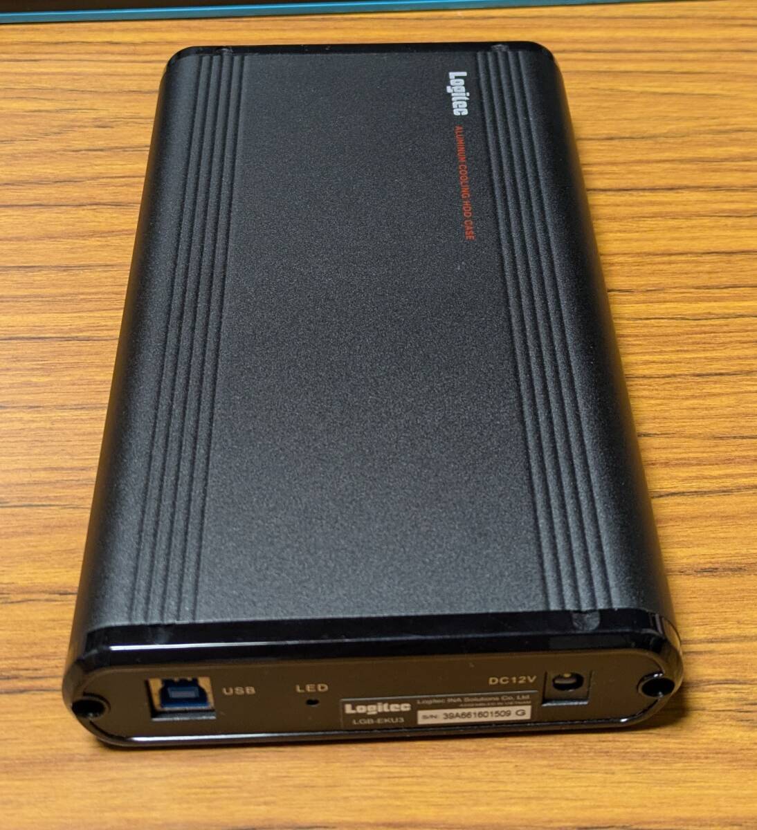 中古 ロジテック 外付けハードディスクケース LGB-EKU3 + 中古 seagate 1TB HDD付_画像3
