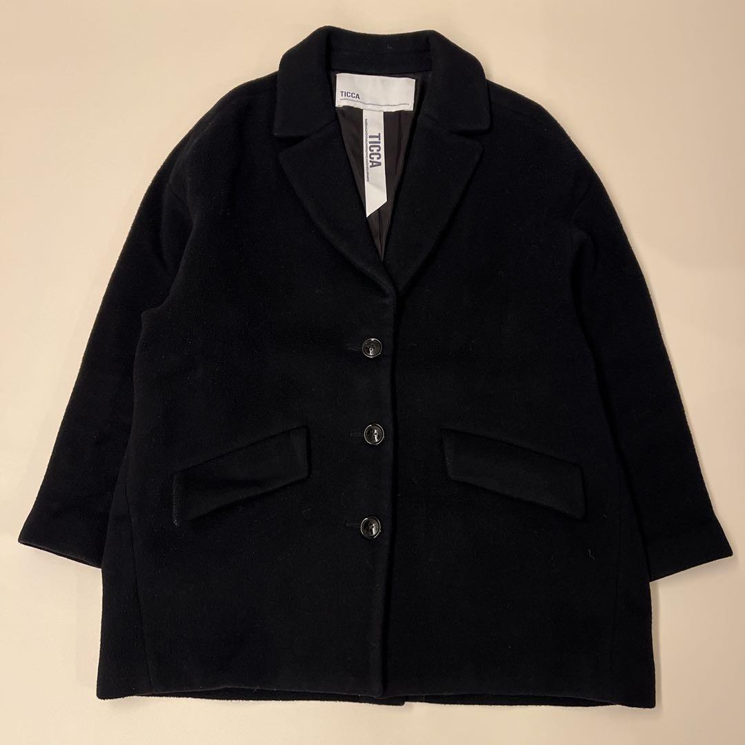 美品ティッカ テントコート オーバーサイズ ウール ブラックTICCA　コート BLK 無地　3つボタン　フラップ付きポケット_画像1