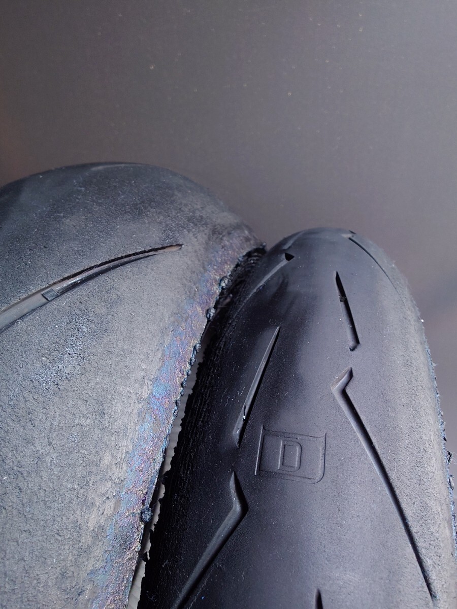 NEW ピレリ ディアブロ スーパーコルサ V4 SC1 120/70ZR17 V4 SC1 200/55ZR17 V4 SC1 前後セット PIRELLI DIABLO SUPERCORSA V4 SC1 ☆_画像2