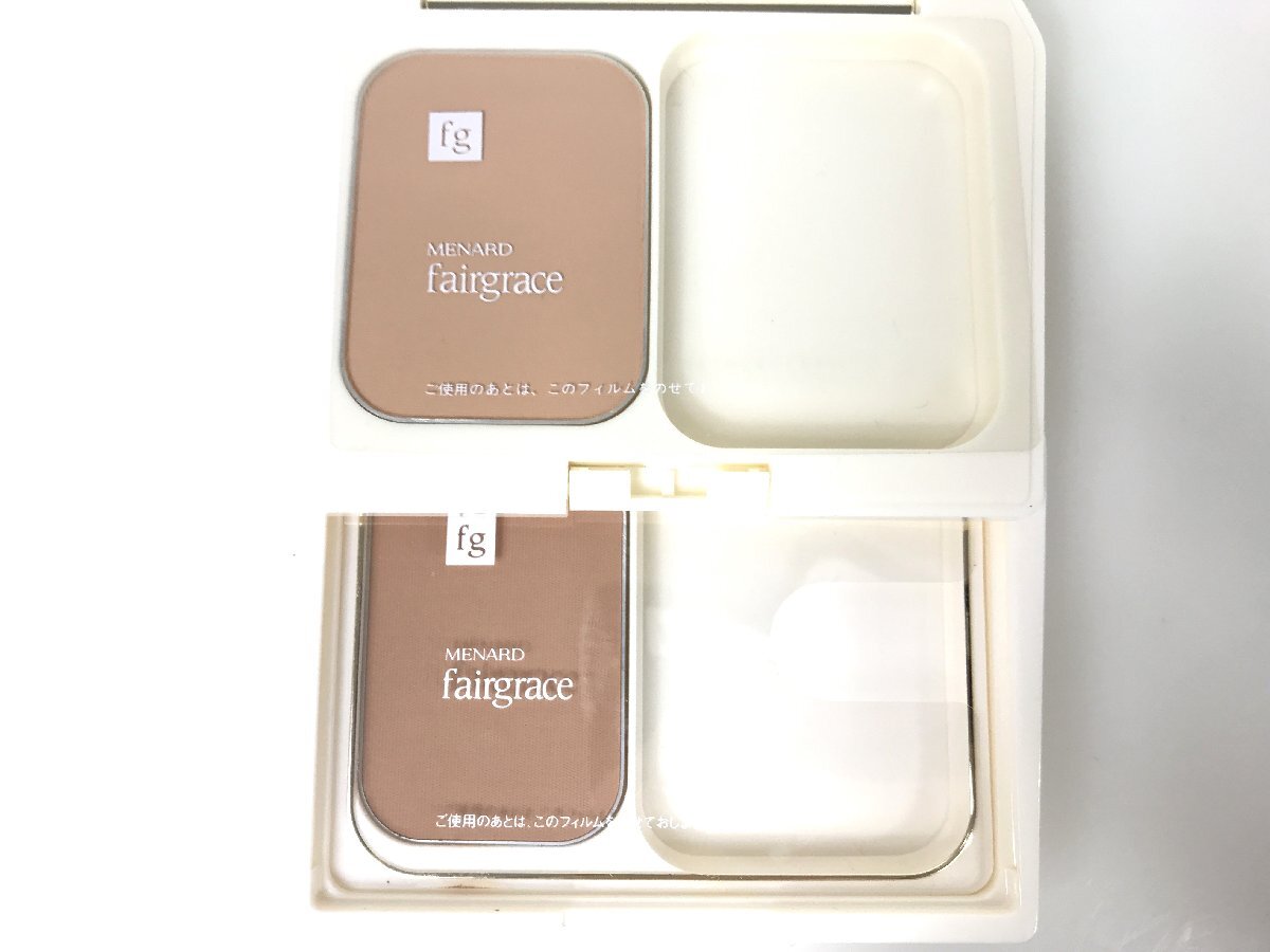 未使用 メナード MENARD フェアグレイス コラージェンシーパクト ファンデーション2種 パフ2種 スライドカバー付 KES-2501_画像2