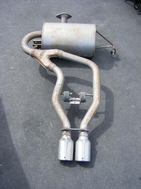 平成２４年 ヴォクシー VOXY DBA-ZRR70W　モデリスタ 2本出し リアマフラー リヤマフラー _画像1