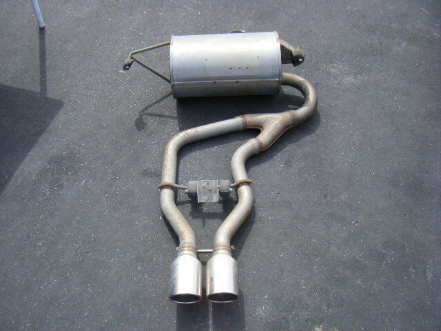 平成２４年 ヴォクシー VOXY DBA-ZRR70W　モデリスタ 2本出し リアマフラー リヤマフラー _画像3