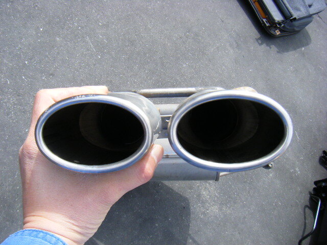 平成２４年 ヴォクシー VOXY DBA-ZRR70W　モデリスタ 2本出し リアマフラー リヤマフラー _画像4