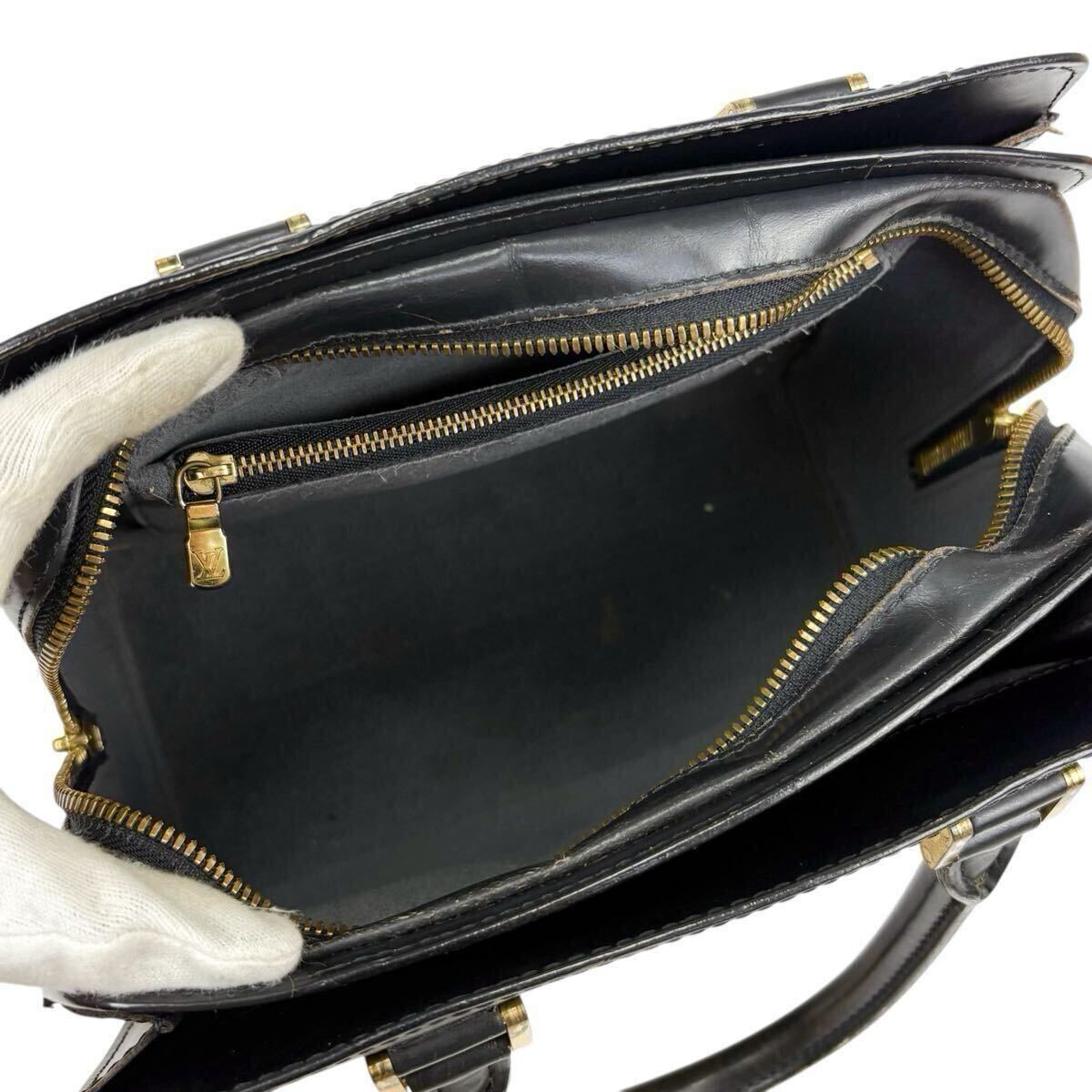 LOUIS VUITTON ハンドバッグ　ポンヌフ　エピレザー　ブラック　黒　ルイヴィトン　ノワール M52052 トップハンドルバッグ_画像9