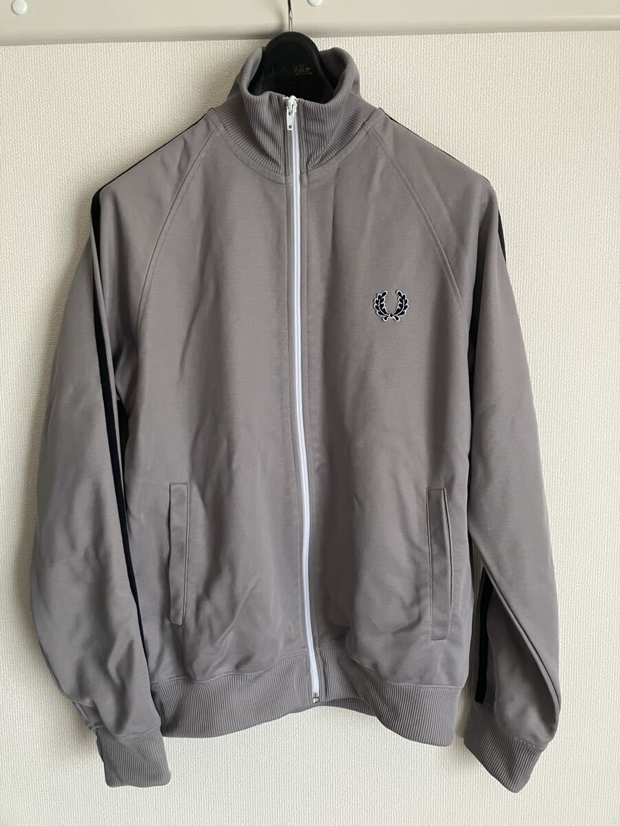  Fred Perry спортивная куртка серый ju размер S j5327a1