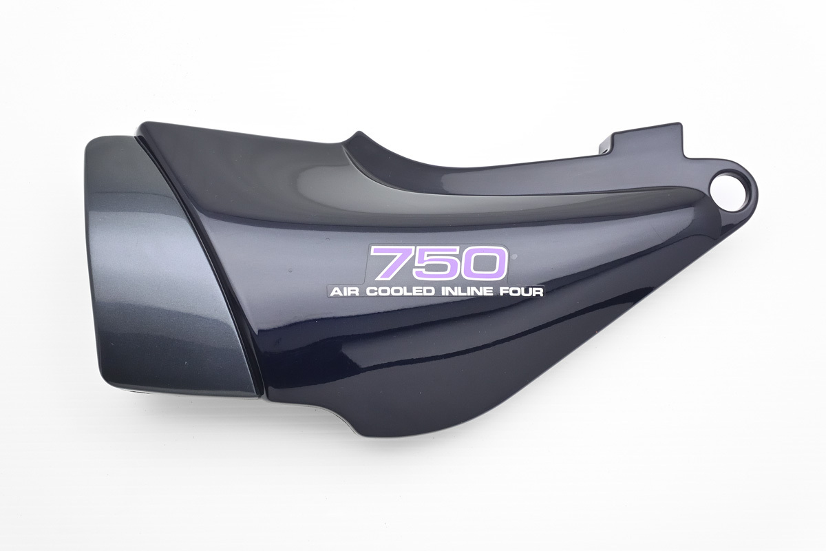 【中古】 カワサキ ゼファー750 純正サイドカバー / 紺色 初期型　ZR750C_画像3