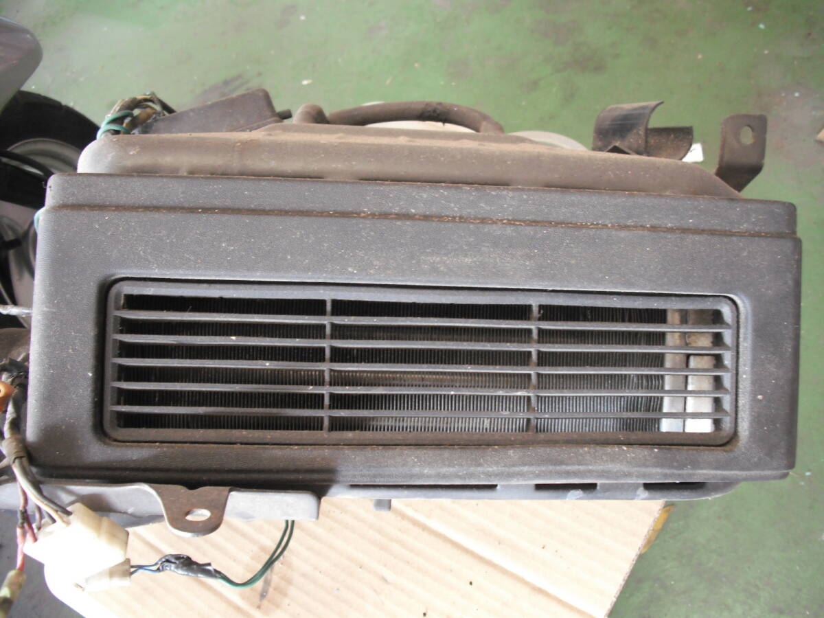 トヨタ　TA22　TA27　セリカなど純正エアコン　クーラー室内エバポ　ゴミも宝と思う方どうぞ_画像1