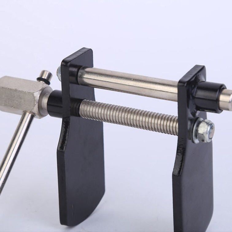 ピストン戻し 自動車 ディスクブレーキピストンツール 自動車 ブレーキメンテナンス キャリパーピストン ブレーキパッド交換専用工具 便利_画像4