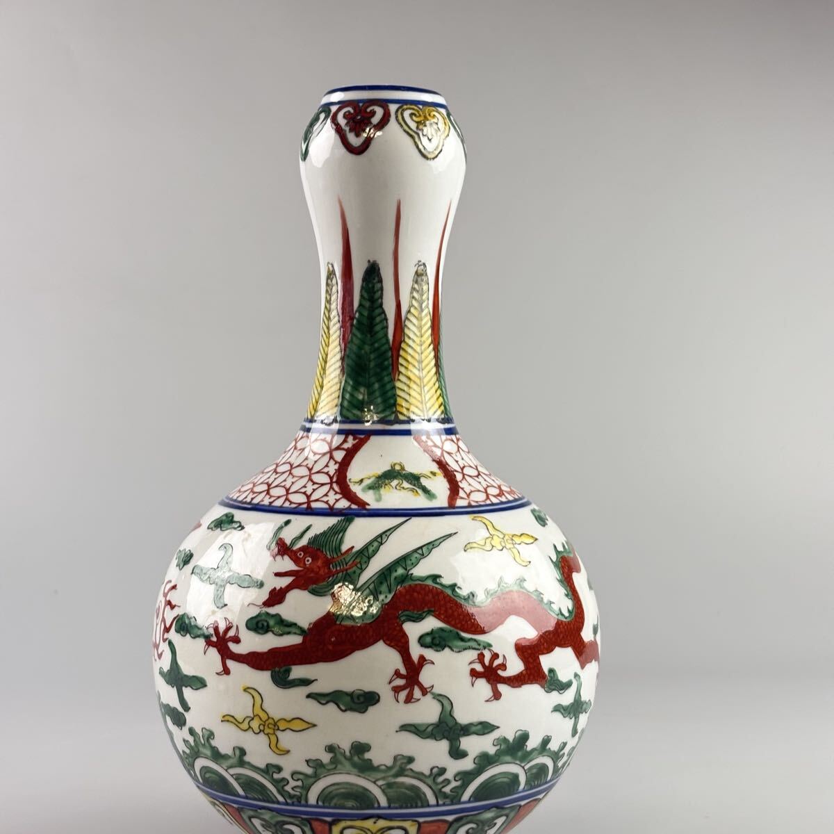 中国 古玩 大明嘉靖年製 色絵 花瓶 花生 花入 陶磁 粉彩 青花 花瓶壺 中国 美術 花器 古美術_画像2