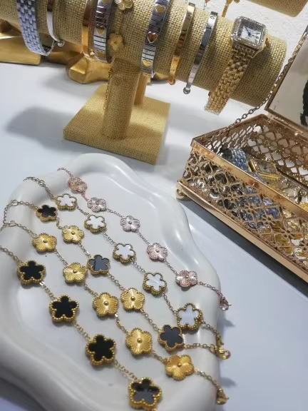 【黒×金】五葉の幸運が舞い込むクローバーブレスレット 316L_画像5