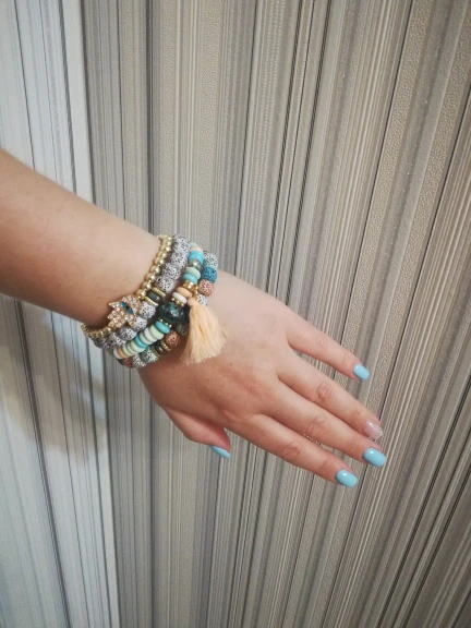 ハワイアンジュエリー・アジアン★ゴールド手石ビーズタッセルブレスレット4本セット_画像3