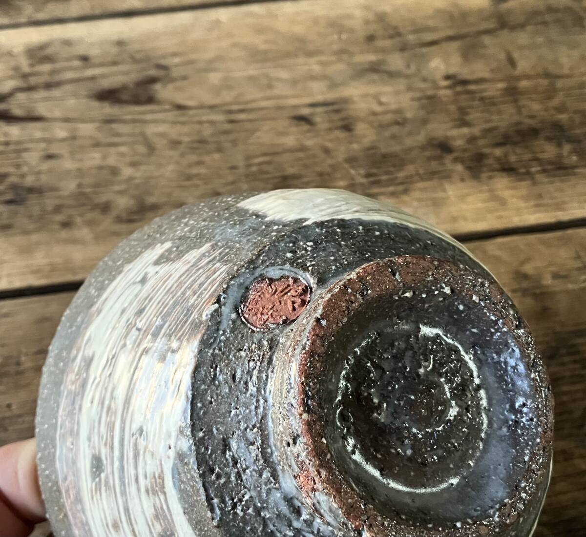 【OAN】 作家物 銘有 刷毛目 象嵌 茶碗 骨董 古美術 古道具 民藝 古民藝 茶道具 懐石 古玩 抹茶碗 三島手 E251115_画像8