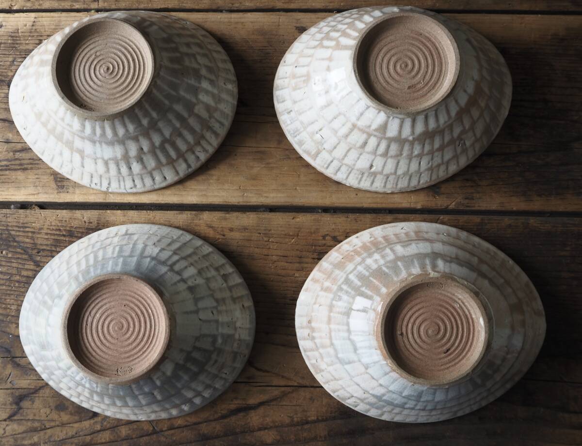 【OAN】 作家物 在銘 刷毛目 中鉢 向付 4客セット 骨董 古美術 古道具 民藝 古民藝 茶道具 懐石 古玩 銘有 李朝 唐津 E2529_画像3