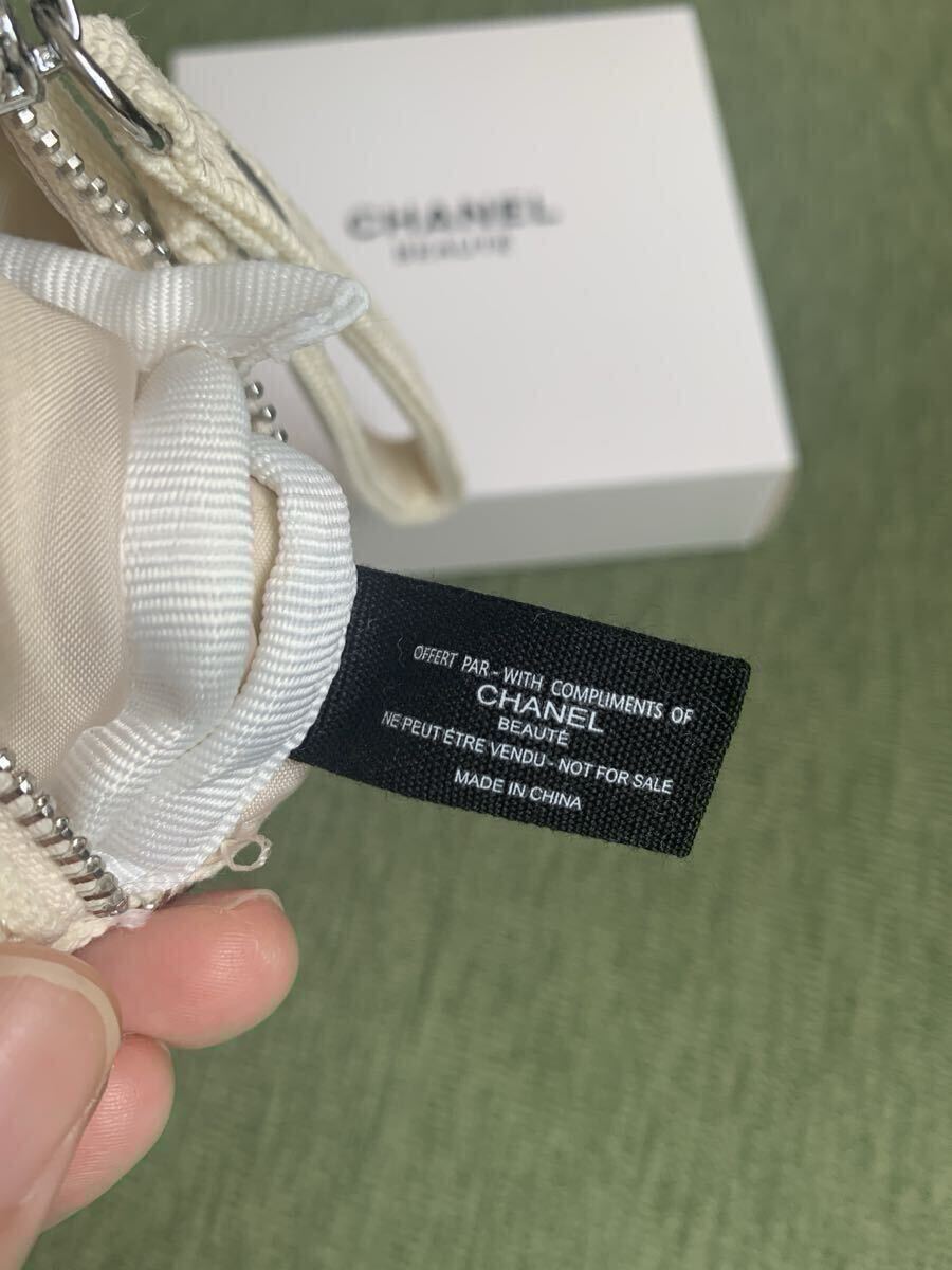 новый товар не использовался CHANEL BEAUTE Mini сумка ячейка для монет Novelty белый.