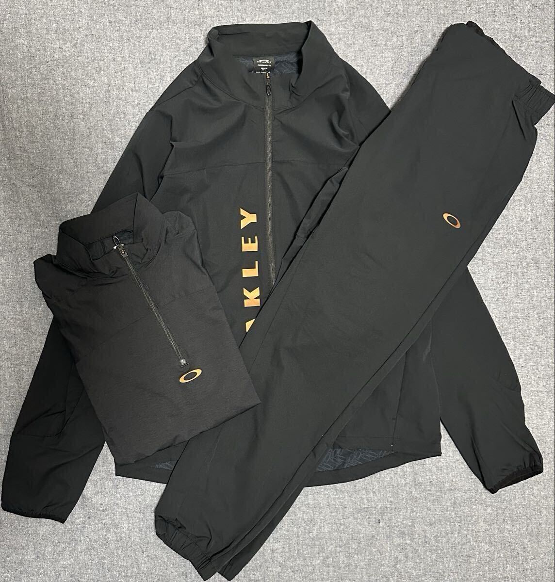 OAKLEY ２０２５秋冬 NEW MODEL BORDERLESS HEAT SHIELD CLOTH JKT・BORDERLESS HEAT SHIELD CLOTH PTトレーニングウェア３セット_画像1