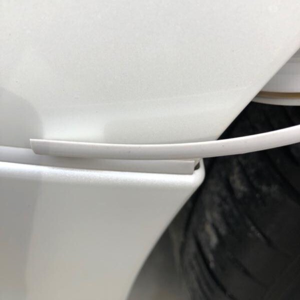 エアロモール ゴム モール 車 幅 8mｍ ヘッドライト ドア フェンダーモール 防水 ドアエッジ プロテクター 隙間 t字 型 5ｍ 白 ホワイト_画像4