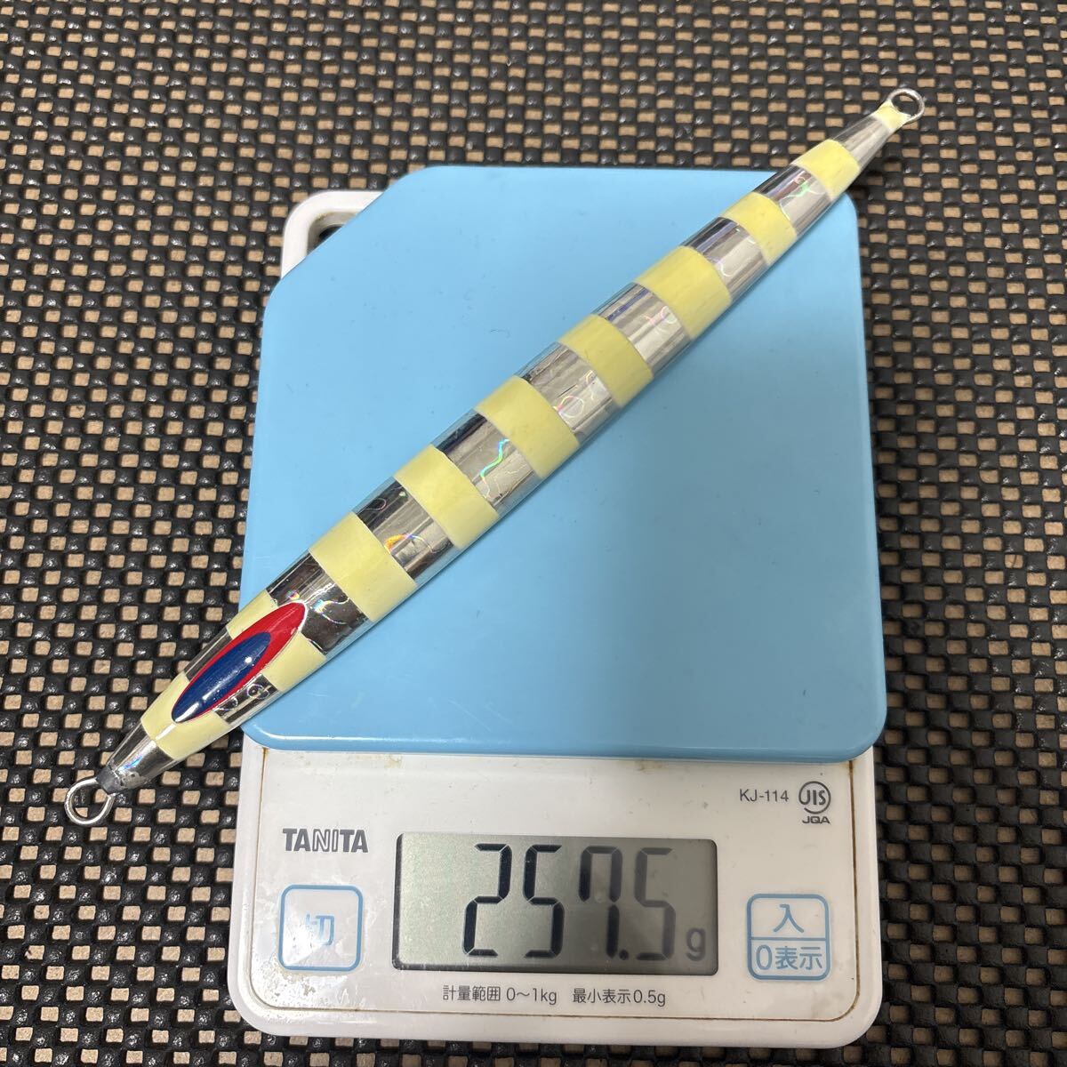 ディープライナー スパイナロー　250g ゼブラグロー スパイN 中深海 ウロコジグ_画像1