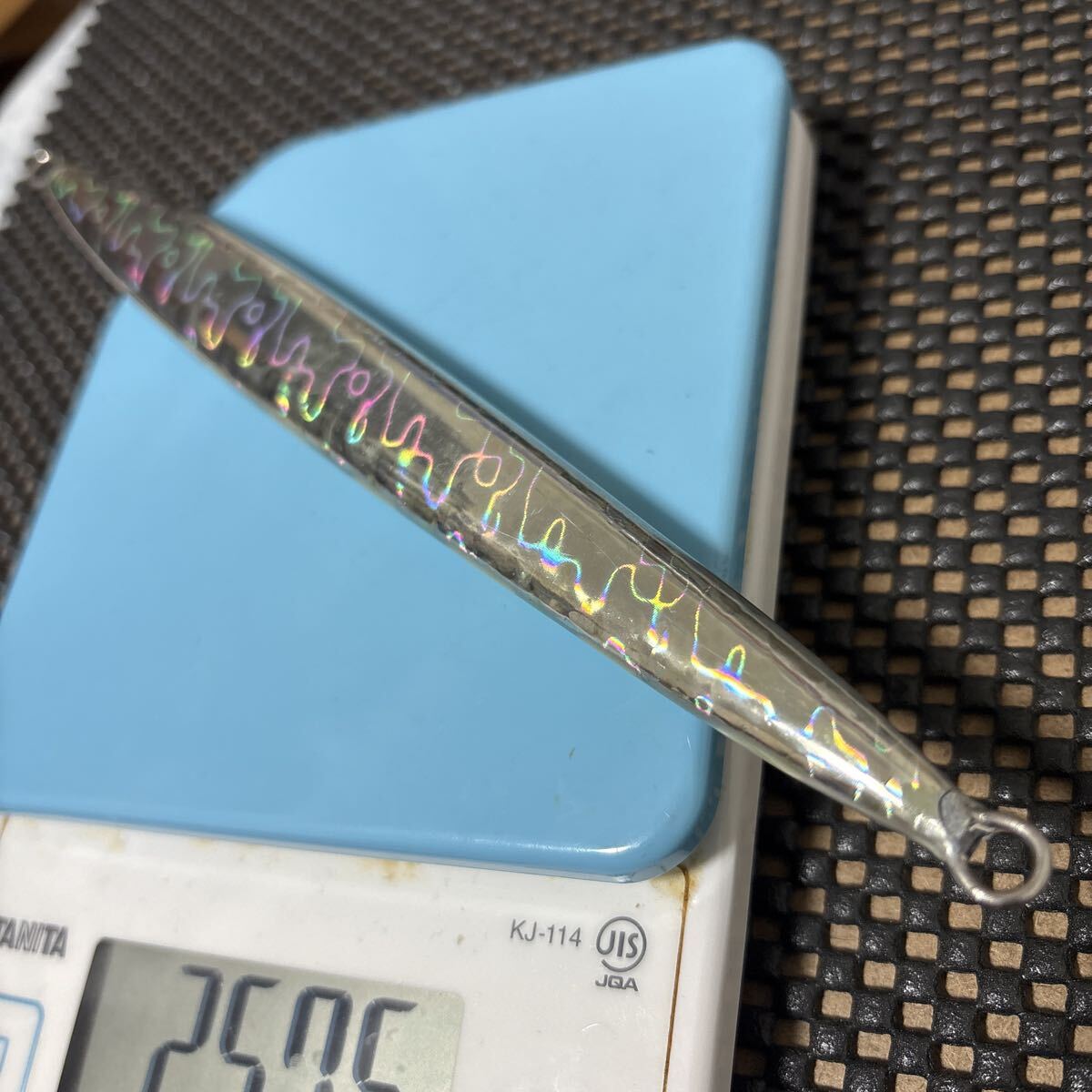 ディープライナー スパイナロー　250g ゼブラグロー スパイN 中深海 ウロコジグ_画像6