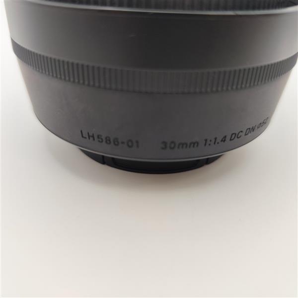 【美品】シグマ(Sigma) レンズ 30mm F1.4 DC DN Contemporary 箱 説明書 付き 1円出品 コレクター放出品 現状品 2844_画像5