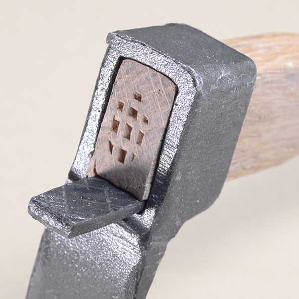 3本セット　新品未使用　日本製　片手細バチ鍬　柄付　園芸 鍬　ガーデニング　農業　農作業　畑　庭　花壇　家庭菜園 　木柄　農具_画像4