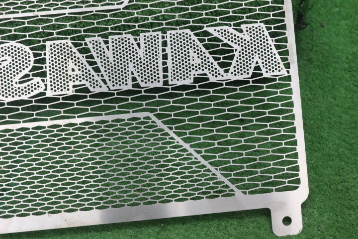 48996/O*Z900RS.(ZR900C/ZR900K)2021- радиатор core защита 4