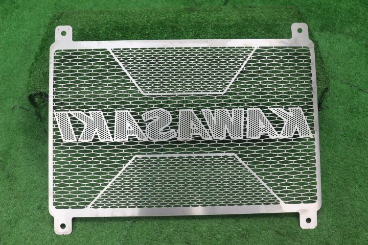 48996/O*Z900RS.(ZR900C/ZR900K)2021- радиатор core защита 4