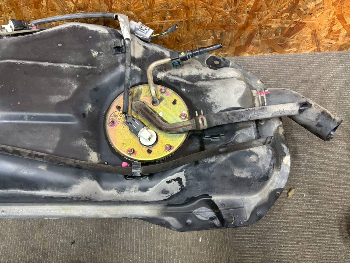 三菱/MITSUBISHI ミニキャブ U61V 中期 ★ 燃料タンク 燃料ポンプ ★ フューエルタンク フェールタンク ガソリンタンク 2F 2511-8-47_画像5