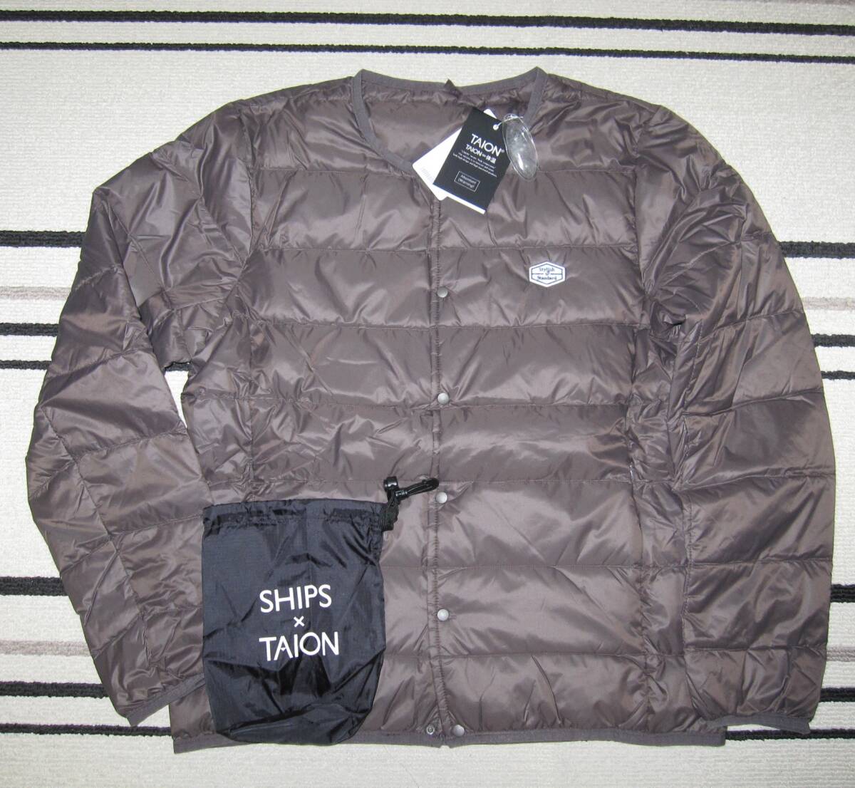 新品！TAION（タイオン）× SHIPS（シップス） コラボ ☆ダウンジャケット・☆カラー：ブラウン☆サイズ：M☆ ダウン・インナーダウン_画像1