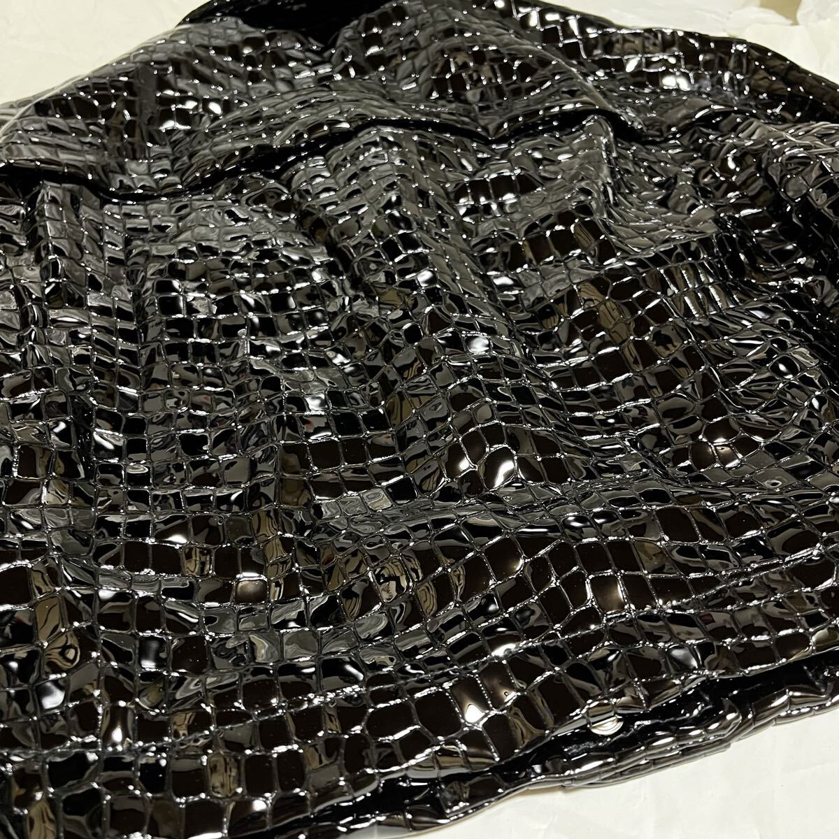 【レ・アレッサンドラ】 エナメル / クロコ / クロップド丈 ジャケット XS_画像3