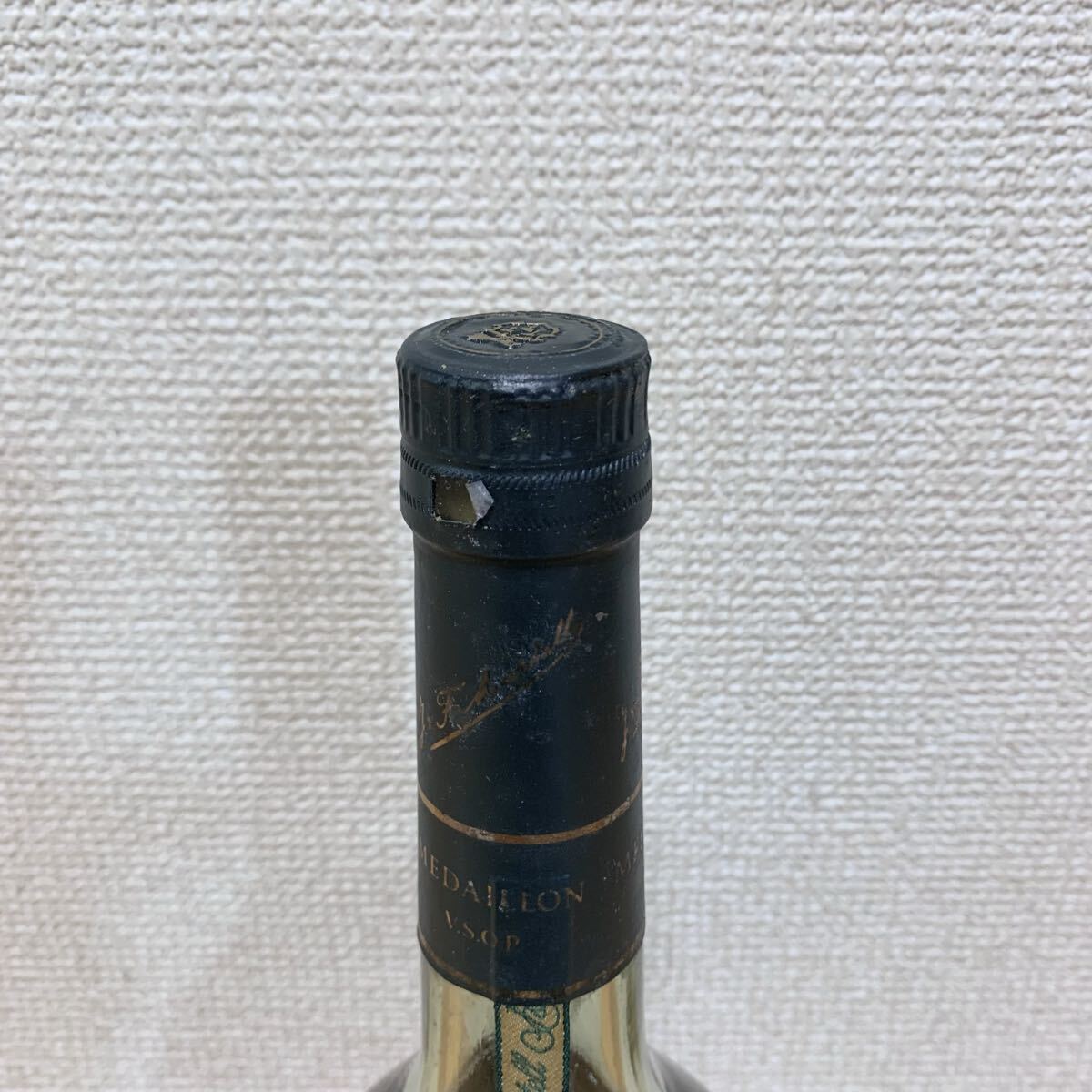  не . штекер MARTELL Martell дерево коробка MEDAILLON коньяк me большой yon старый sake 700ml 40%