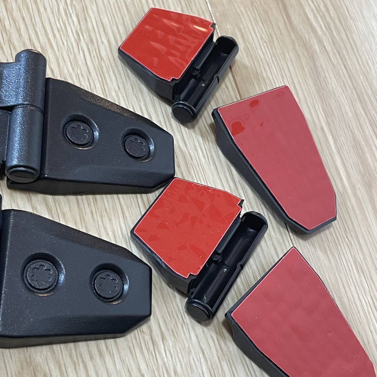 数量限定年末特価! 【送料無料】ドアヒンジ ダミー 4個セット ジムニー JB64 ジムニーシエラ JB74 タフト_画像2