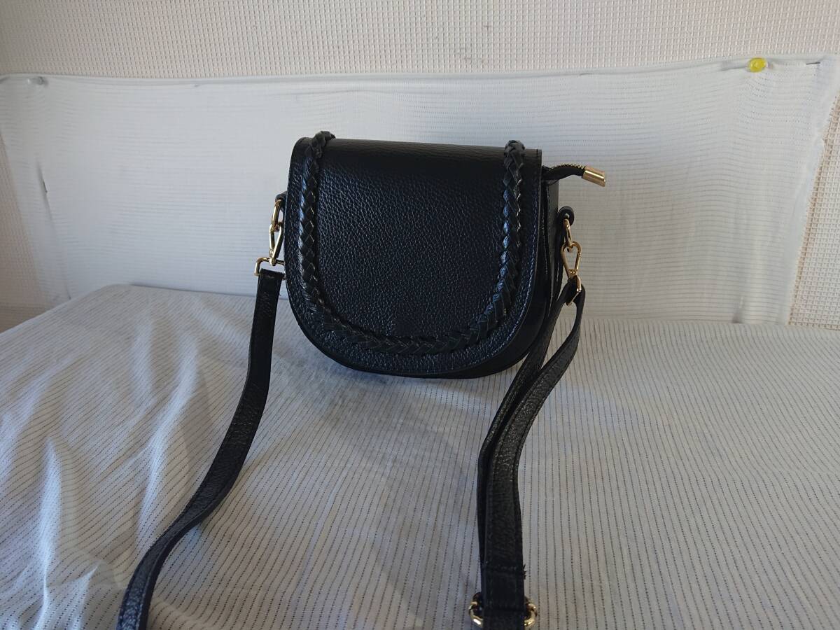 ★美品★10M4081C★ショルダ-バッグ★ブラック AULENTTI FIRENZE 本革(しっかりした革) ほぼ未使用 _画像1