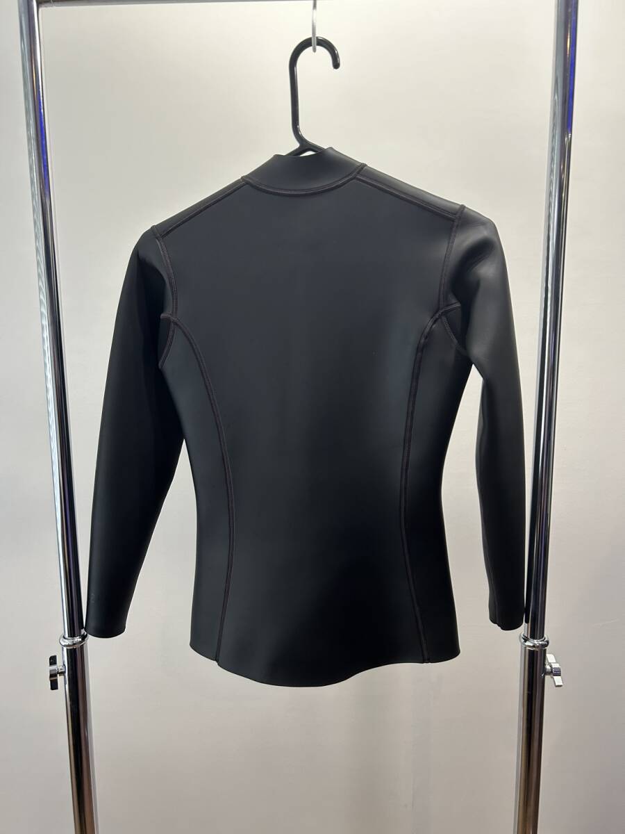 ウェットスーツ　MLサイズ タッパー2.5mm レディース スキン ラバー ジャケット サーフィン SUP ダイビング シュノーケリング_画像2