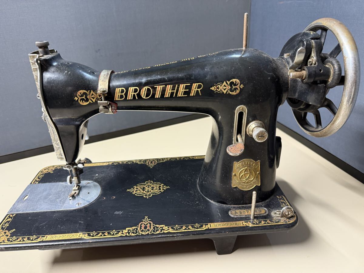 ブラザー アンティークミシン BROTHER 昭和レトロ　現状品_画像1