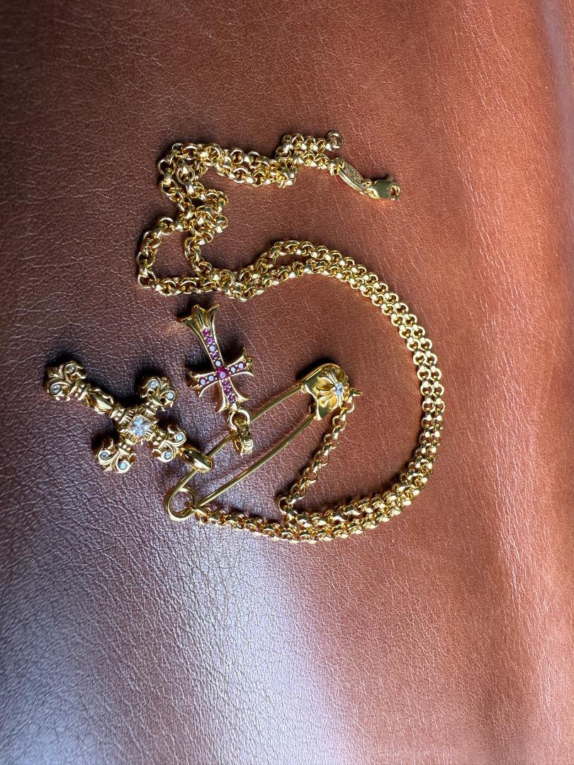 ★JSF+B 22K金メッキS925 デザイン型安全ピン付クロスネックレス_画像4