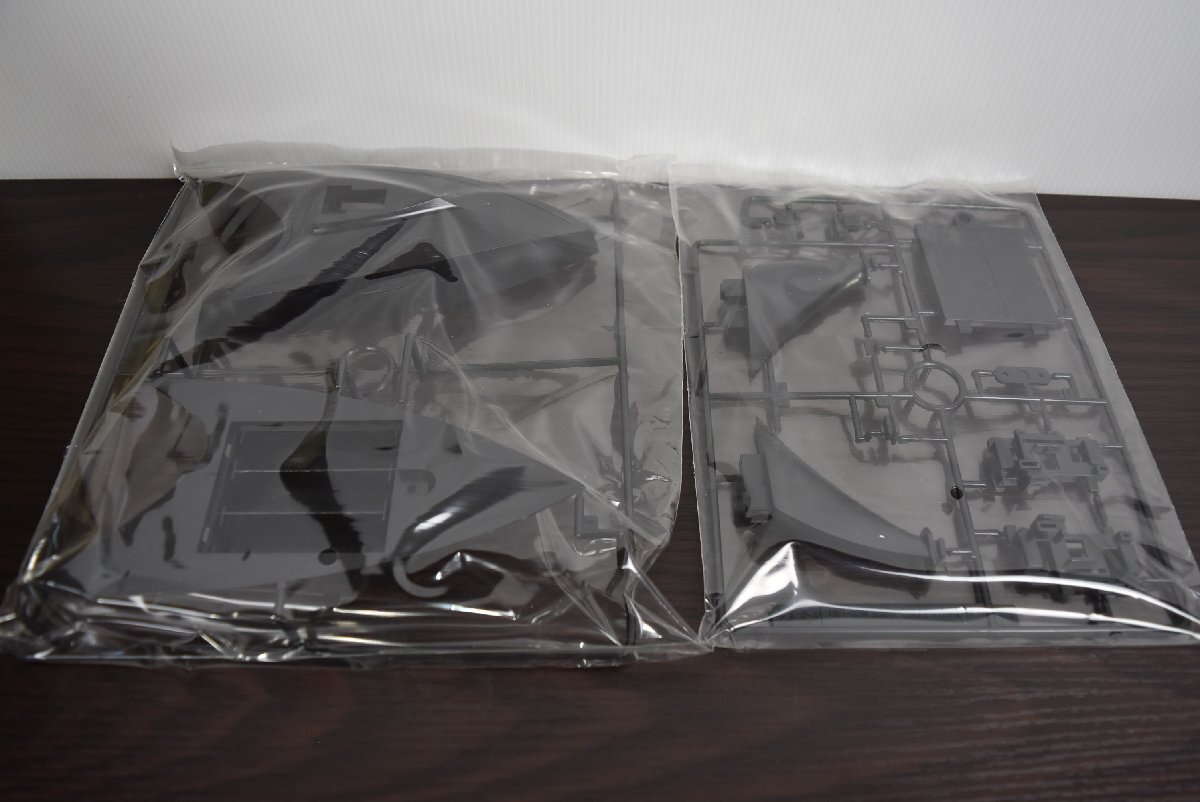 A-696 中古 未使用 ジャンク品 バンダイ STAR TREK スタートレック USSエンタープライズ NCC-1701 1/850スケール プラモデル SF 宇宙船_画像3