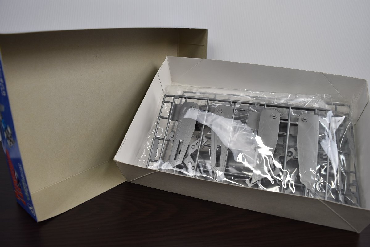 A-695 中古 未使用 ジャンク品 THUNDERBIRDS サンダーバード 1号 TB1 プラモデル 1/144 アオシマ SF レトロ ミニチュア モデルキット_画像2