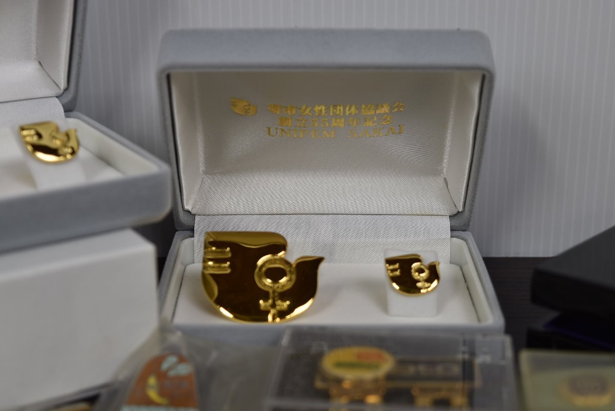 C-324 中古 ジャンク品 記念品 勲章 ピンバッジ グッズ 他 まとめ売り 現状品 コレクション 当時物 オリンピック レトロ ビンテージ 皇室_画像3