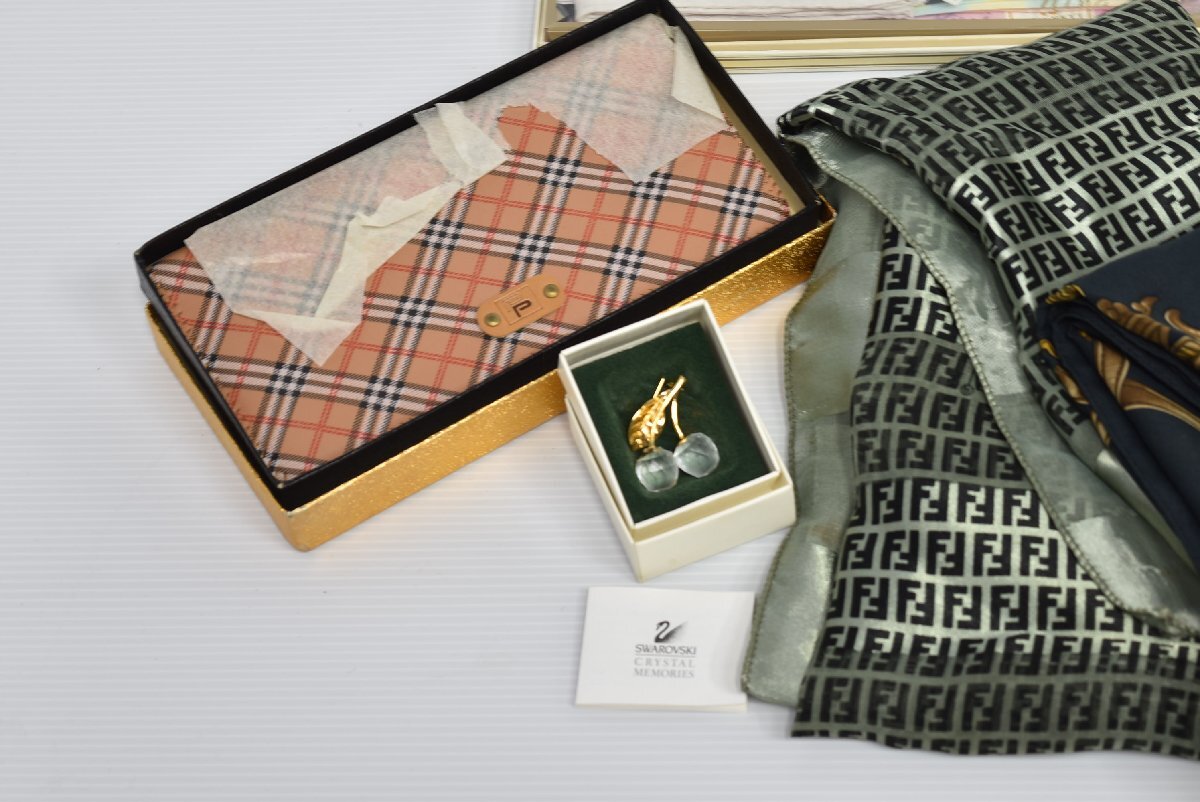 C-310 中古 ジャンク品 レディース ブランド 小物 まとめ売り スカーフ ハンカチ 小物入れ 等 イヴサンローラン ランバン ニナリッチ 婦人_画像6